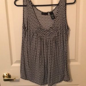 New York & Company print top M